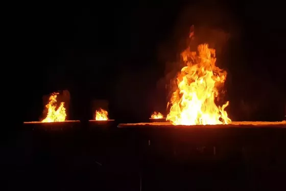 Vasques_nombreuses_flammes