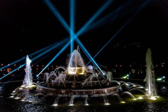 Show_laser_bleu_fontaines