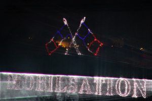 Europe Évènement - Projection of flags in laser holograms with writing below Globalisation