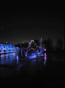 Europe Évènement - Laser hologram in Saint-Cloud - Lumières en Seine - Laser movement